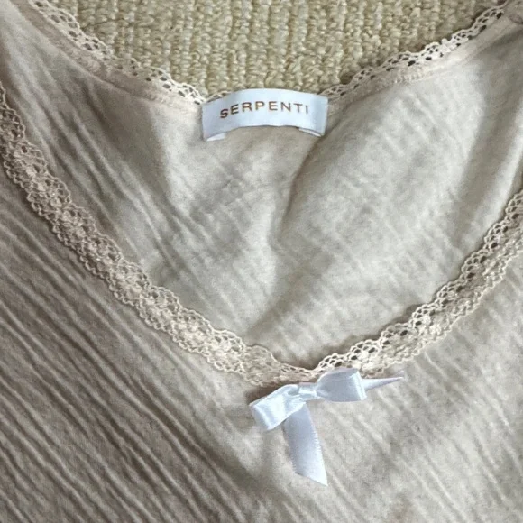 Bella Hadids Deer graphic t-shirt - Picture 2 of 5